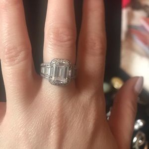 Beautiful Right hand Sapphire ring